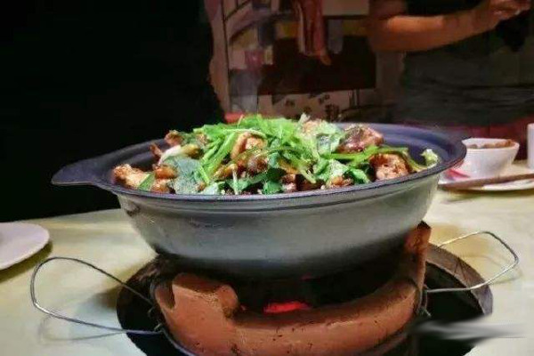爱上六头鲍打边炉加盟